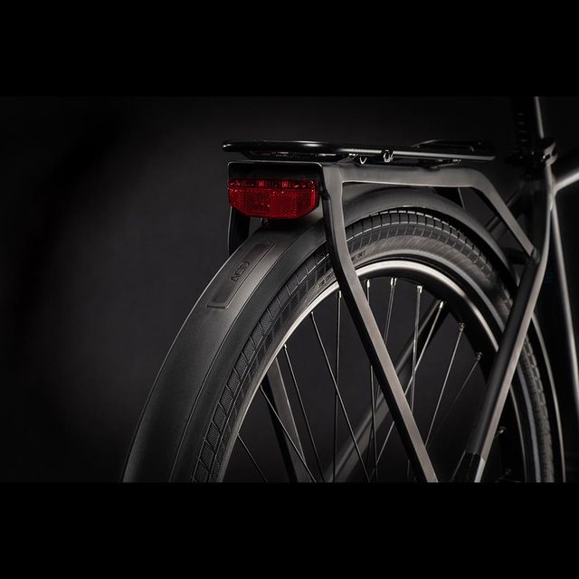 CUBE Kathmandu Hybrid Pro 500 2021 sähköpyörä CUBE Kathmandu Hybrid Pro 500 2021 sähköpyörä